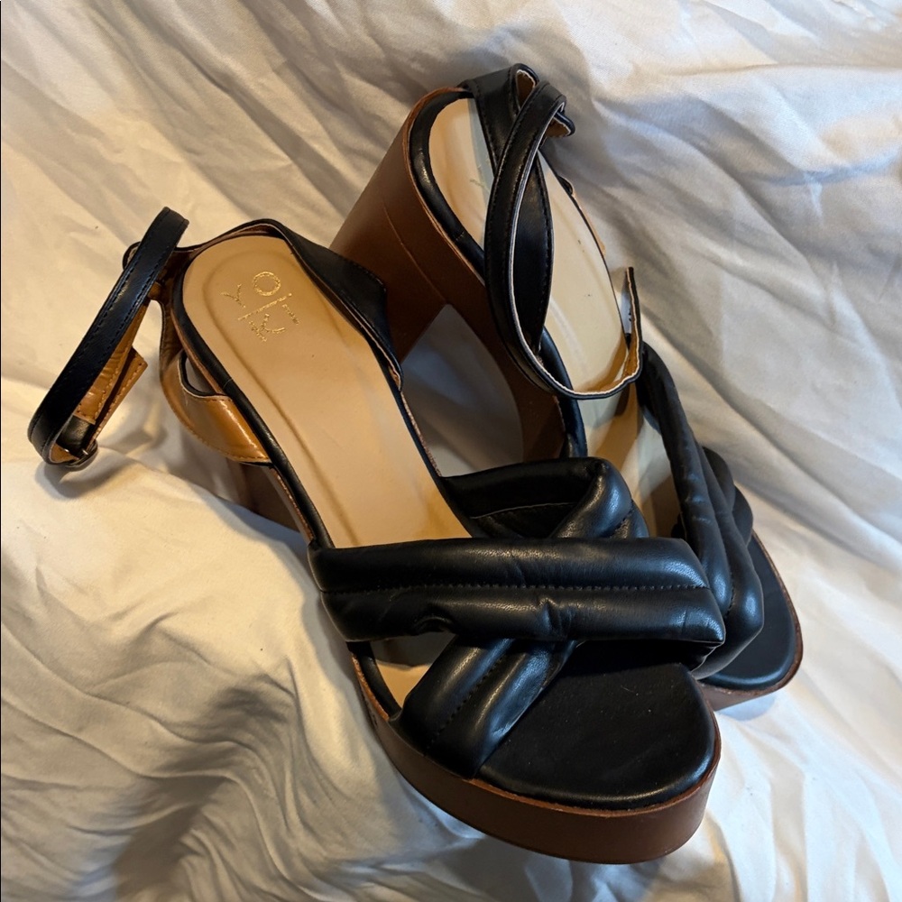 Elegant Black and Tan Women's Sandals